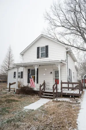 $164,000 | 815 Church Street, Grandview, IN 47615