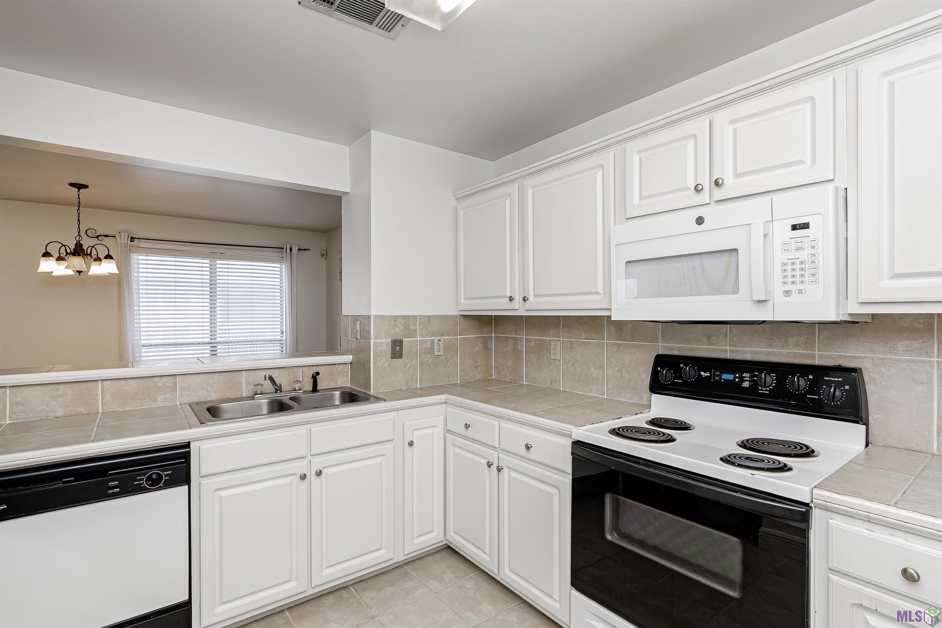 5143 Nicholson Drive, Unit B52 Baton Rouge, LA 70820 - Photo 8 of 14