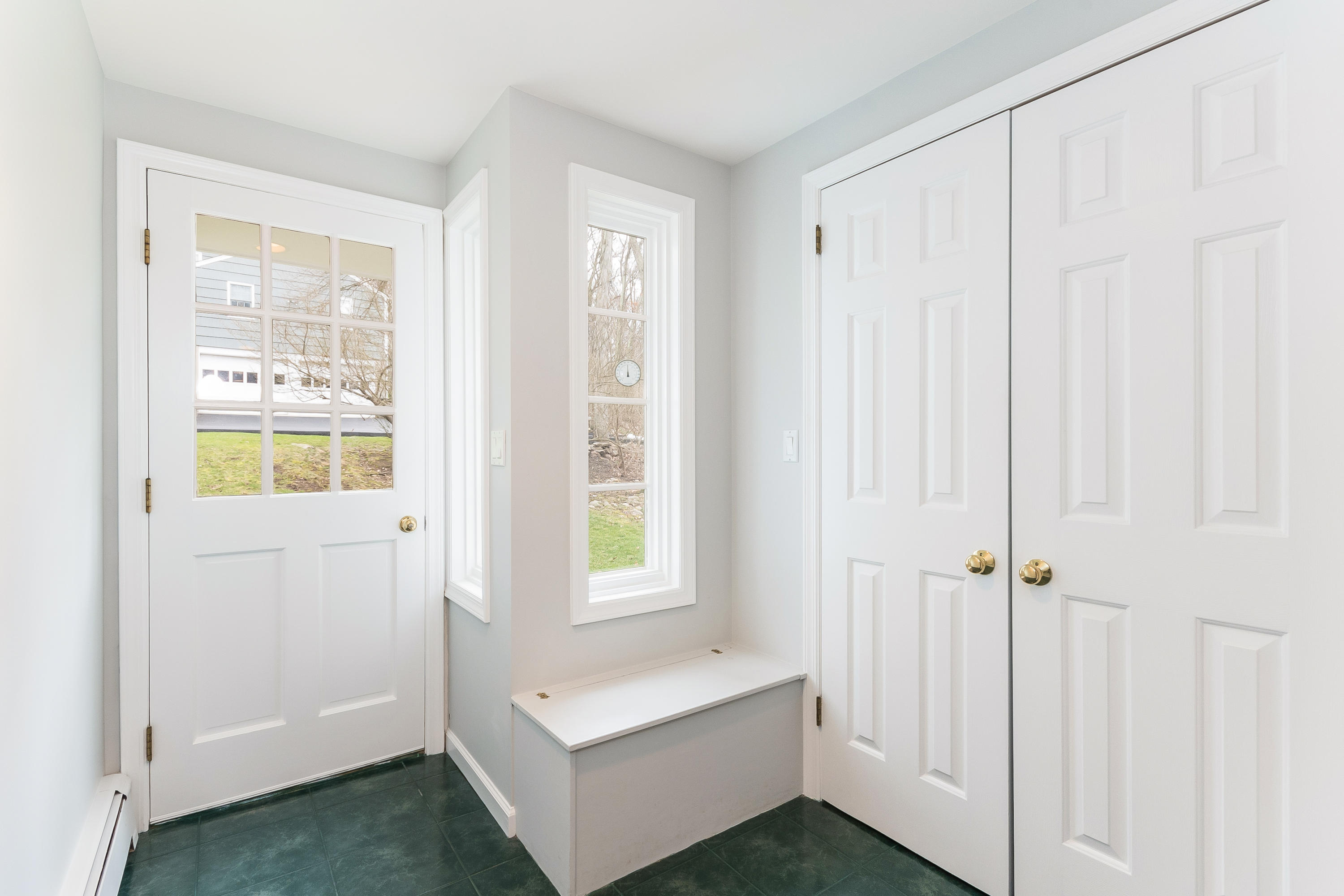 7 Briar Brae Road Darien, CT 06820 - Photo 21 of 35 a bathroom with a bathtub and shower