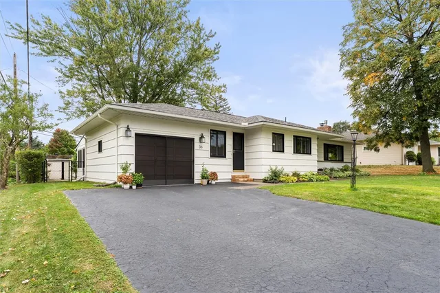 $240,000 | 36 Twin Road, Irondequoit, NY 14609