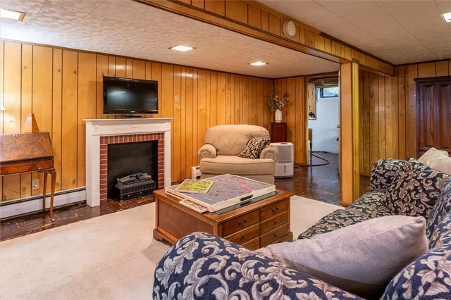 $240,000 | 36 Twin Road, Irondequoit, NY 14609