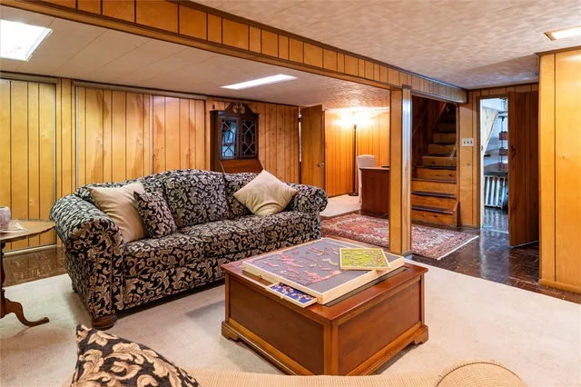 $240,000 | 36 Twin Road, Irondequoit, NY 14609