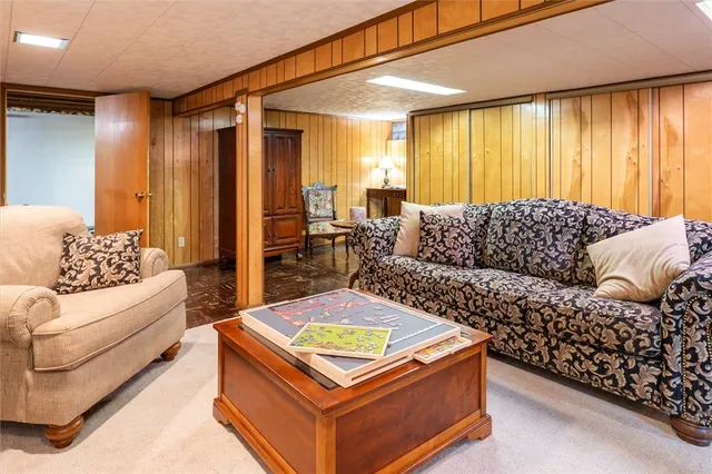 $240,000 | 36 Twin Road, Irondequoit, NY 14609