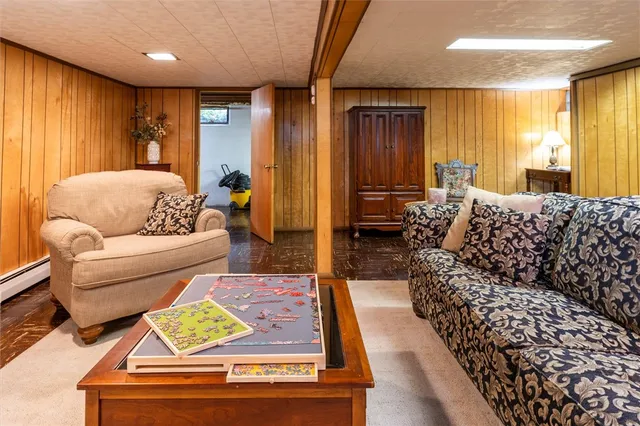 $240,000 | 36 Twin Road, Irondequoit, NY 14609