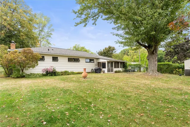 $240,000 | 36 Twin Road, Irondequoit, NY 14609