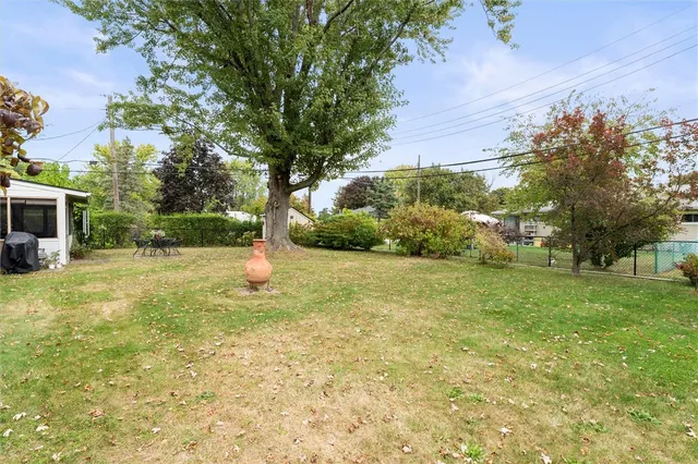 $240,000 | 36 Twin Road, Irondequoit, NY 14609