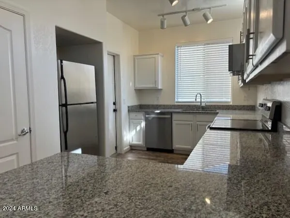 $2,100 | 3855 East Flower Street, Gilbert, AZ 85298