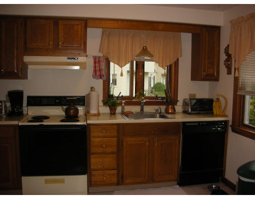 11 General Hobbs Road, Unit 1 Holden, MA 01522 - Photo 6 of 11 Gallery Image 6