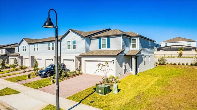 $2,190 | 16362 Bird Of Paradise Avenue, Clermont, FL 34714