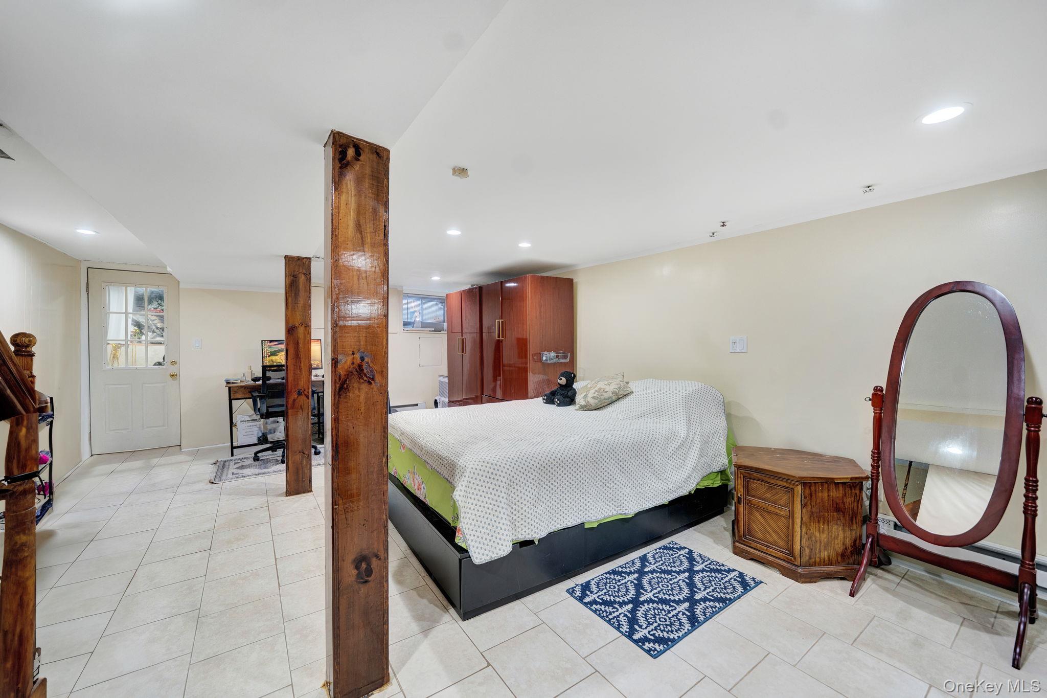 89-15 88th Street Queens, NY 11421 - Photo 15 of 19