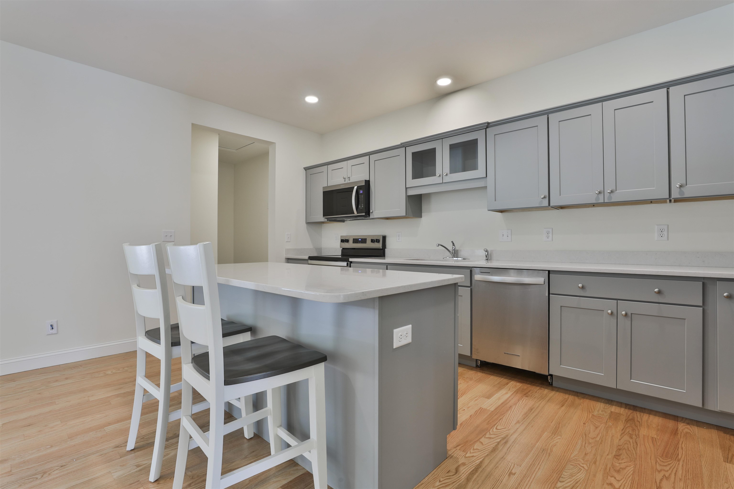 22 Reeds Ferry Way Merrimack, NH 03054 - Photo 12 of 52