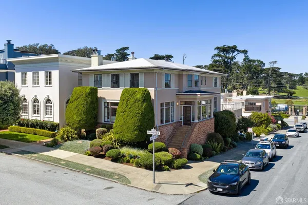 $3,995,000 | 2 Shore View Avenue, San Francisco, CA 94121