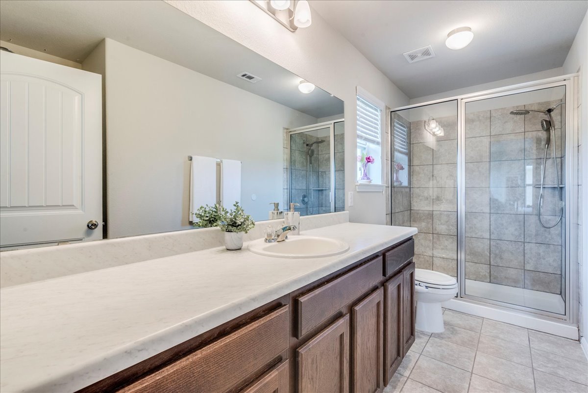 190 Sandy Path Buda, TX 78610 - Photo 13 of 31