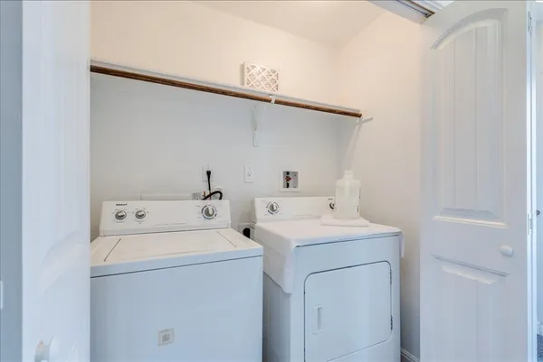 $2,195 | 190 Sandy Path, Buda, TX 78610