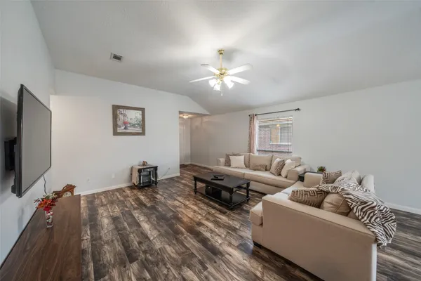 $285,000 | 22614 Willow Branch Street, Tomball, TX 77375