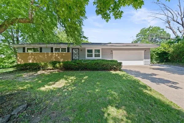 $280,000 | 2618 South Overton Avenue, Independence, MO 64052
