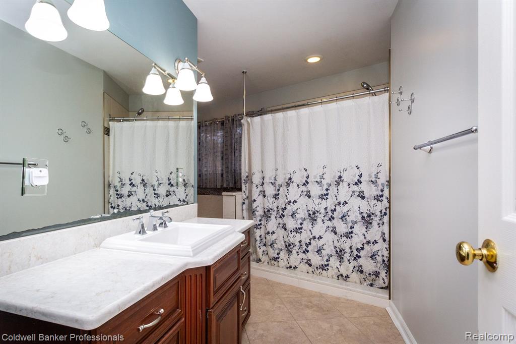 811 Ramsgate Lane Oxford, MI 48371 - Photo 25 of 48
