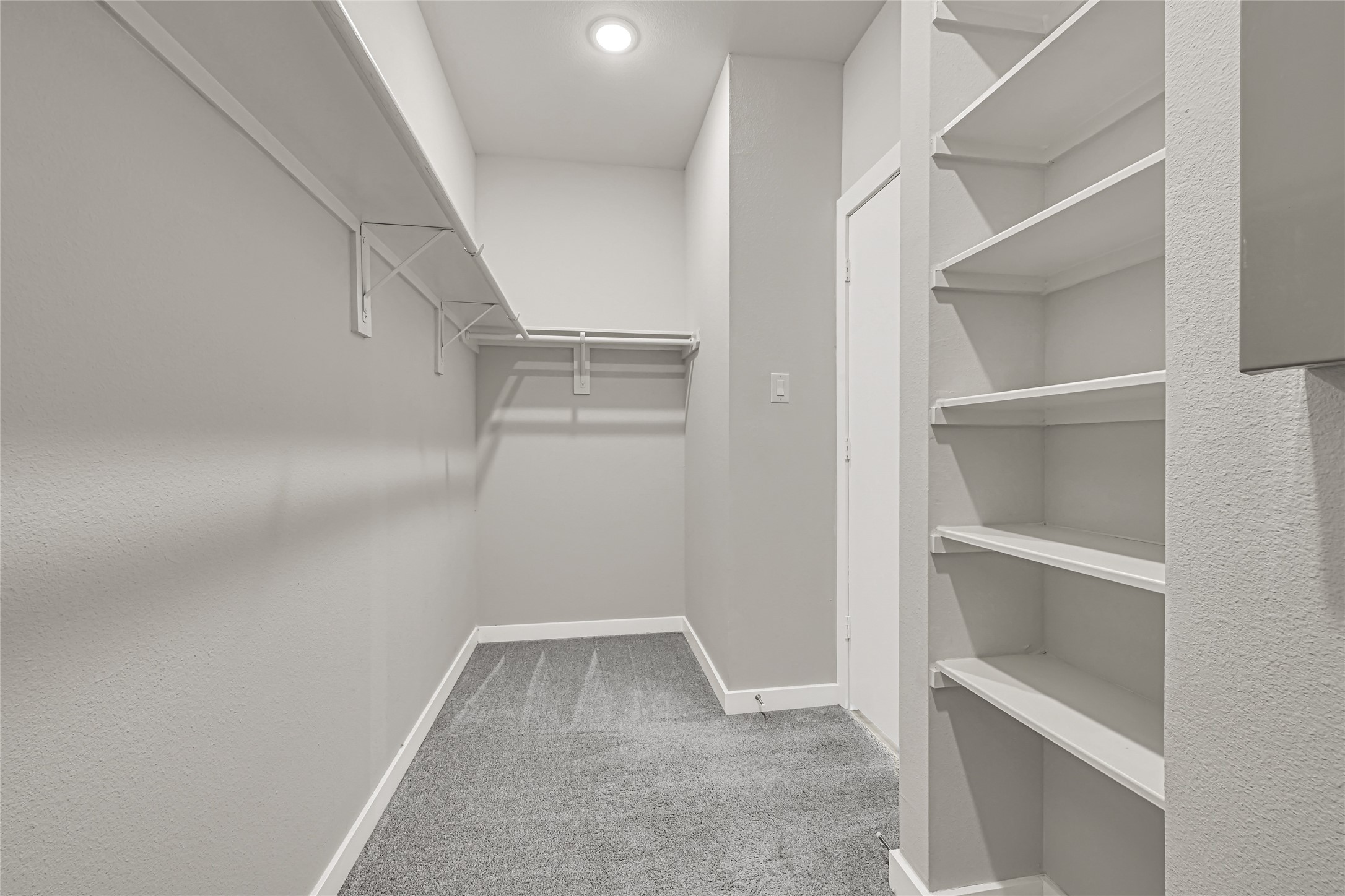 9431 Jutland Road Houston, TX 77033 - Photo 20 of 30 Gallery Image 20