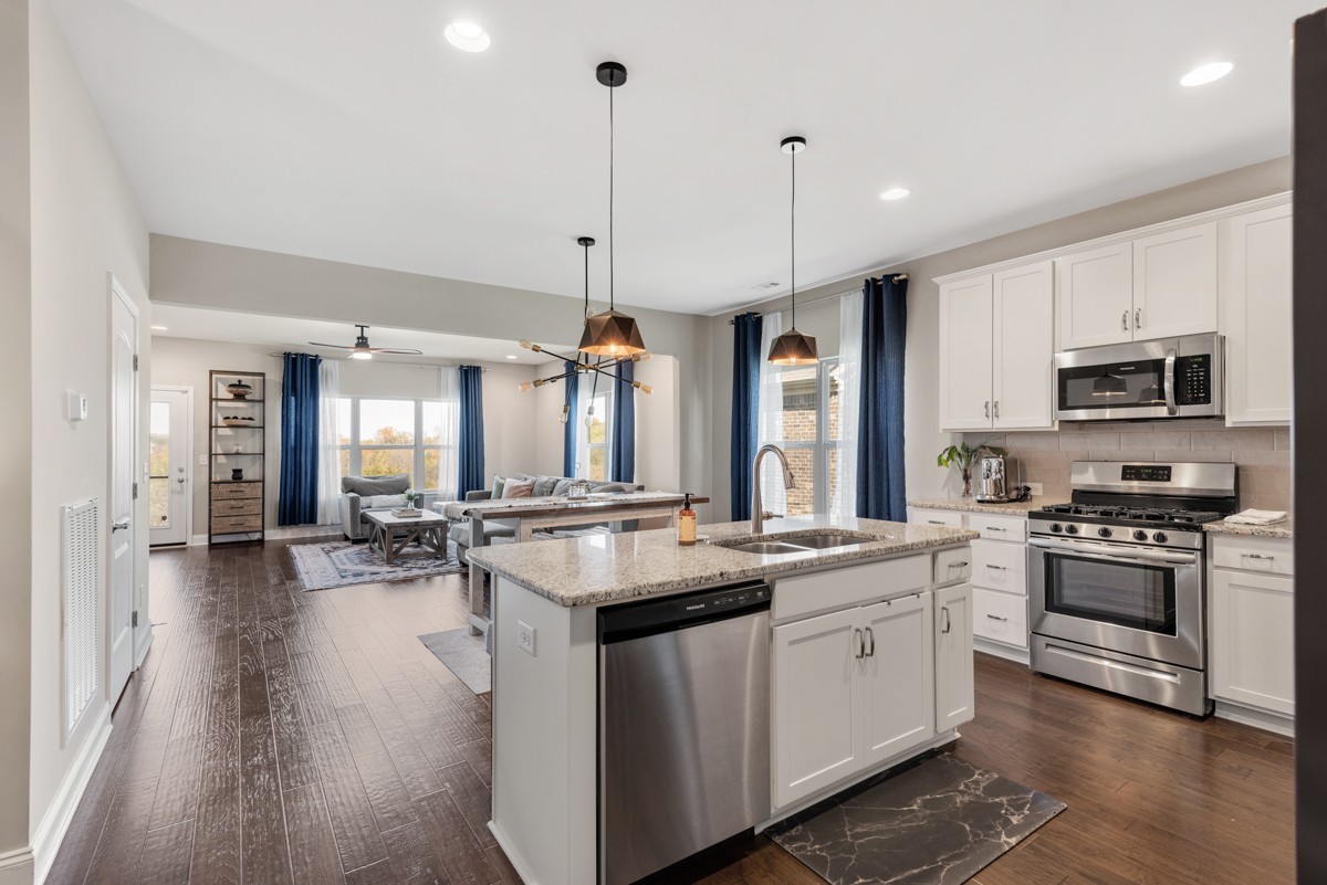 587 Lingering Way Hendersonville, TN 37075 - Photo 4 of 46