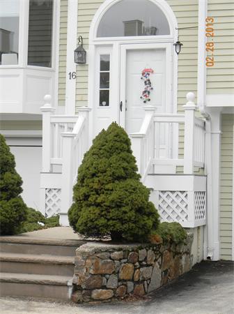 16 Abington Road, Unit 16 Danvers, MA 01923 - Photo 1 of 19 Gallery Image 1