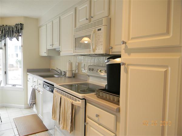 16 Abington Road, Unit 16 Danvers, MA 01923 - Photo 8 of 19 Gallery Image 8