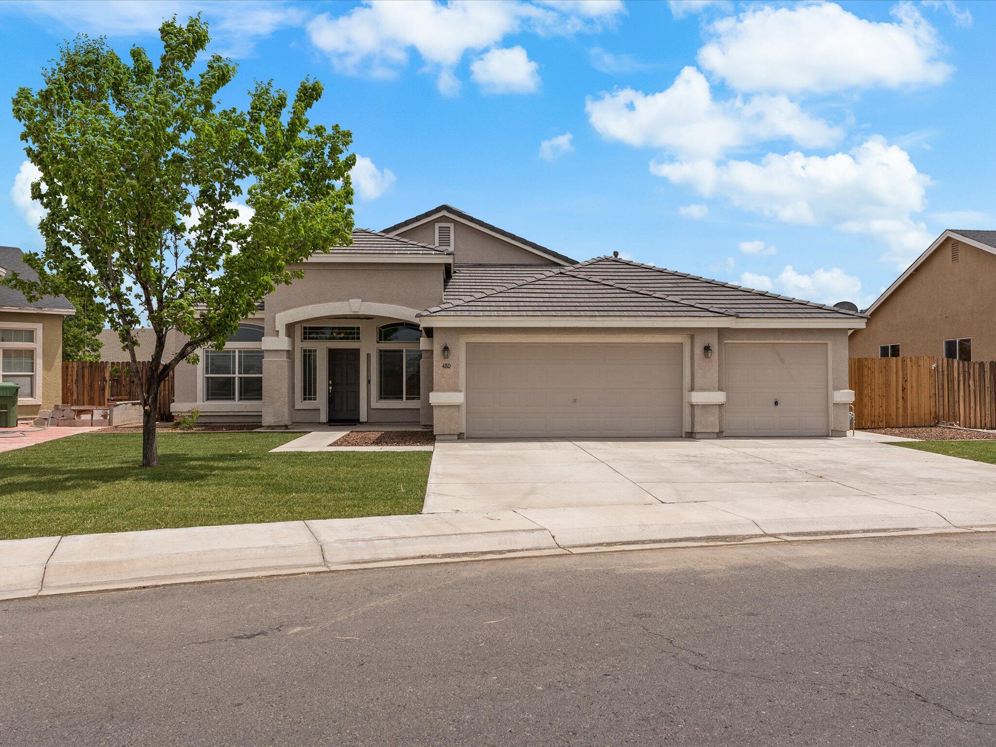 480 Sapphire Way Fallon, NV 89406 - Photo 1 of 40 02-480 Sapphire Way-101