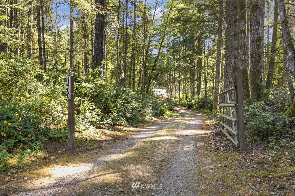 1400 Southwest Young Road Port Orchard, WA 98367 - Photo 3 of 35 Gallery Image 3