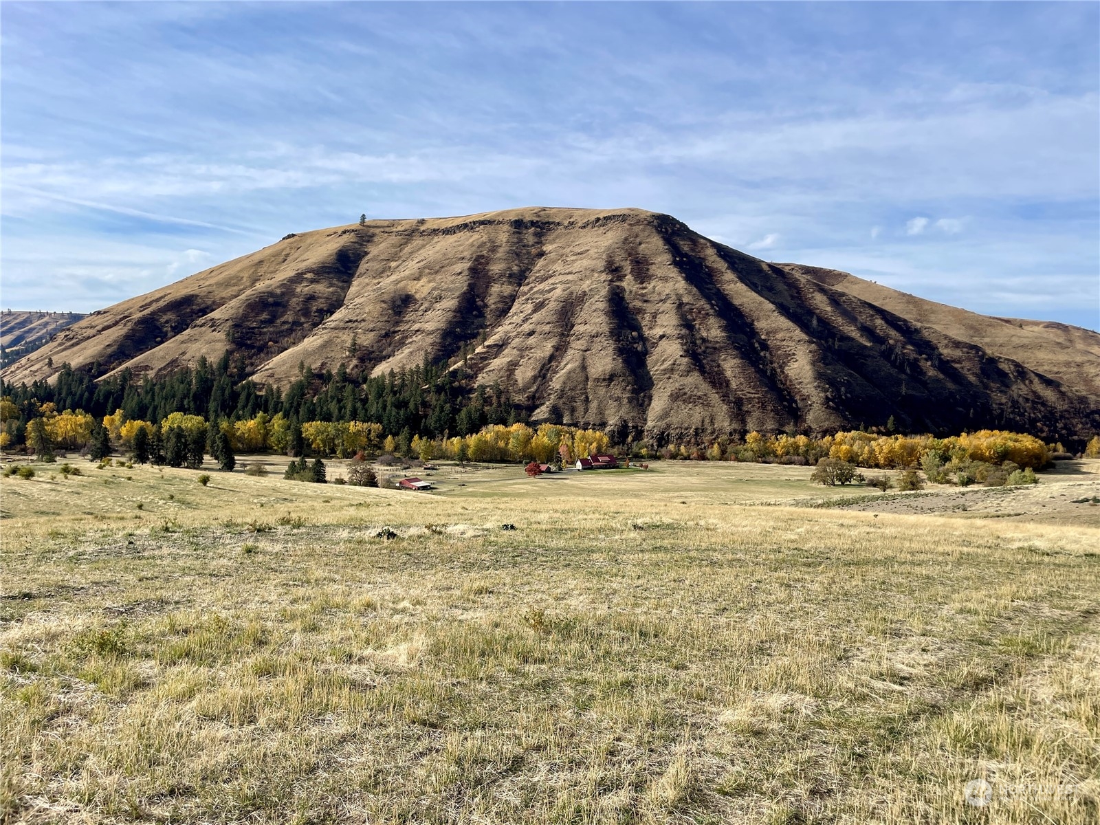 0 North Touchet Road Dayton, WA 99328 - Photo 5 of 6 a view of a large building