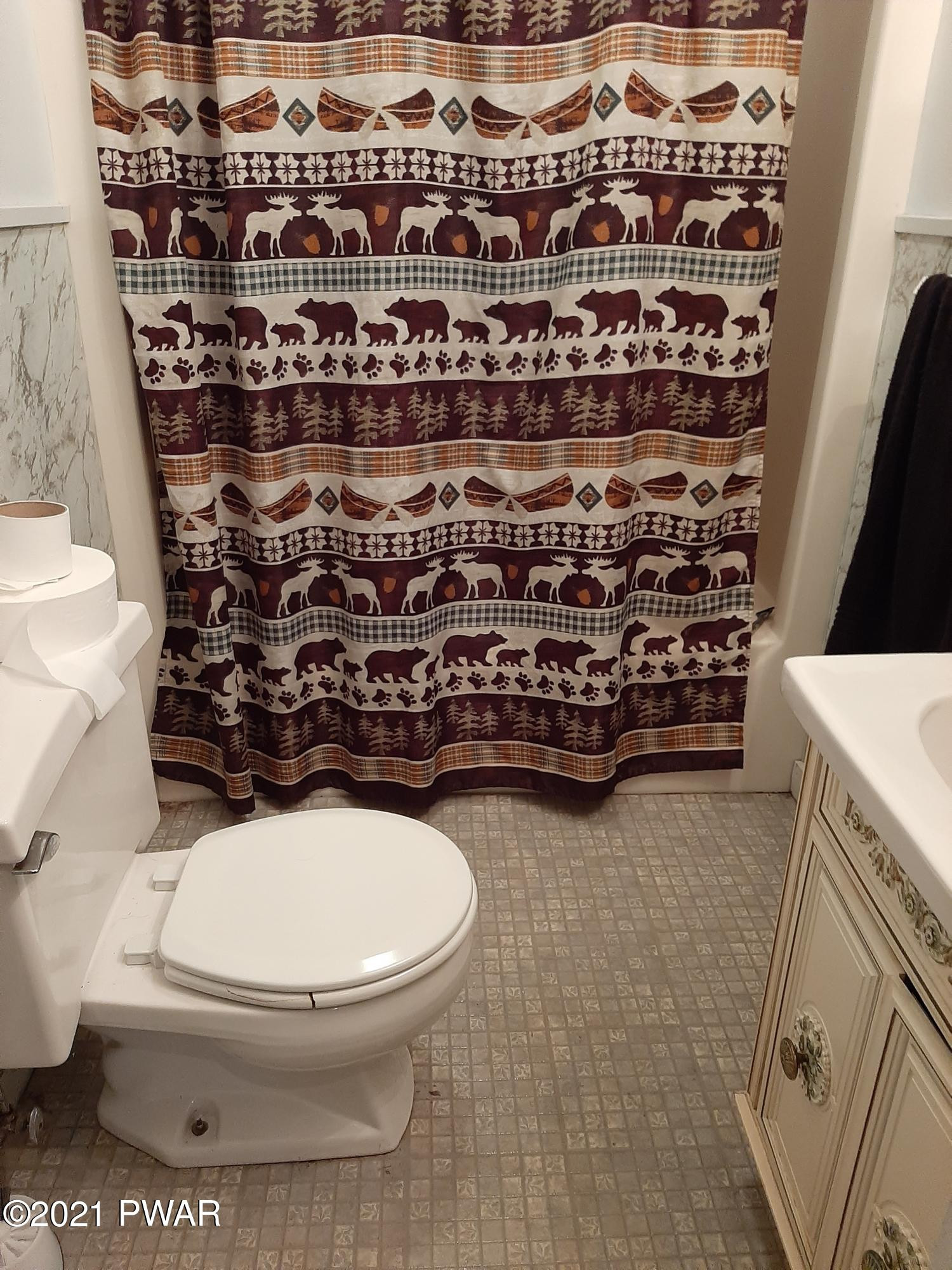 224 Weber Road Milford, PA 18337 - Photo 10 of 12 Bathroom2