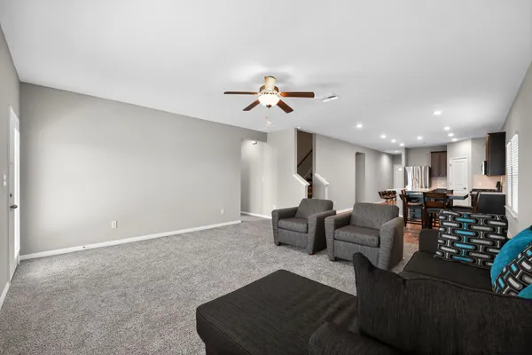 $2,500 | 17801 Prairie Land Way, Manor, TX 78653