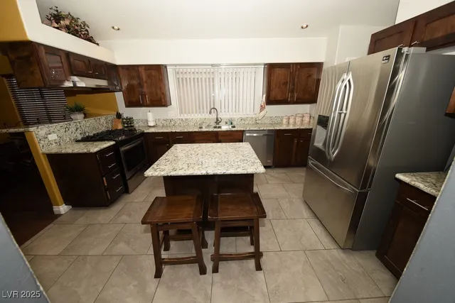 $3,300 | 4357 Flagship Court, Las Vegas, NV 89121