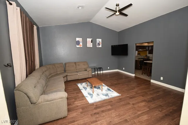 $3,300 | 4357 Flagship Court, Las Vegas, NV 89121