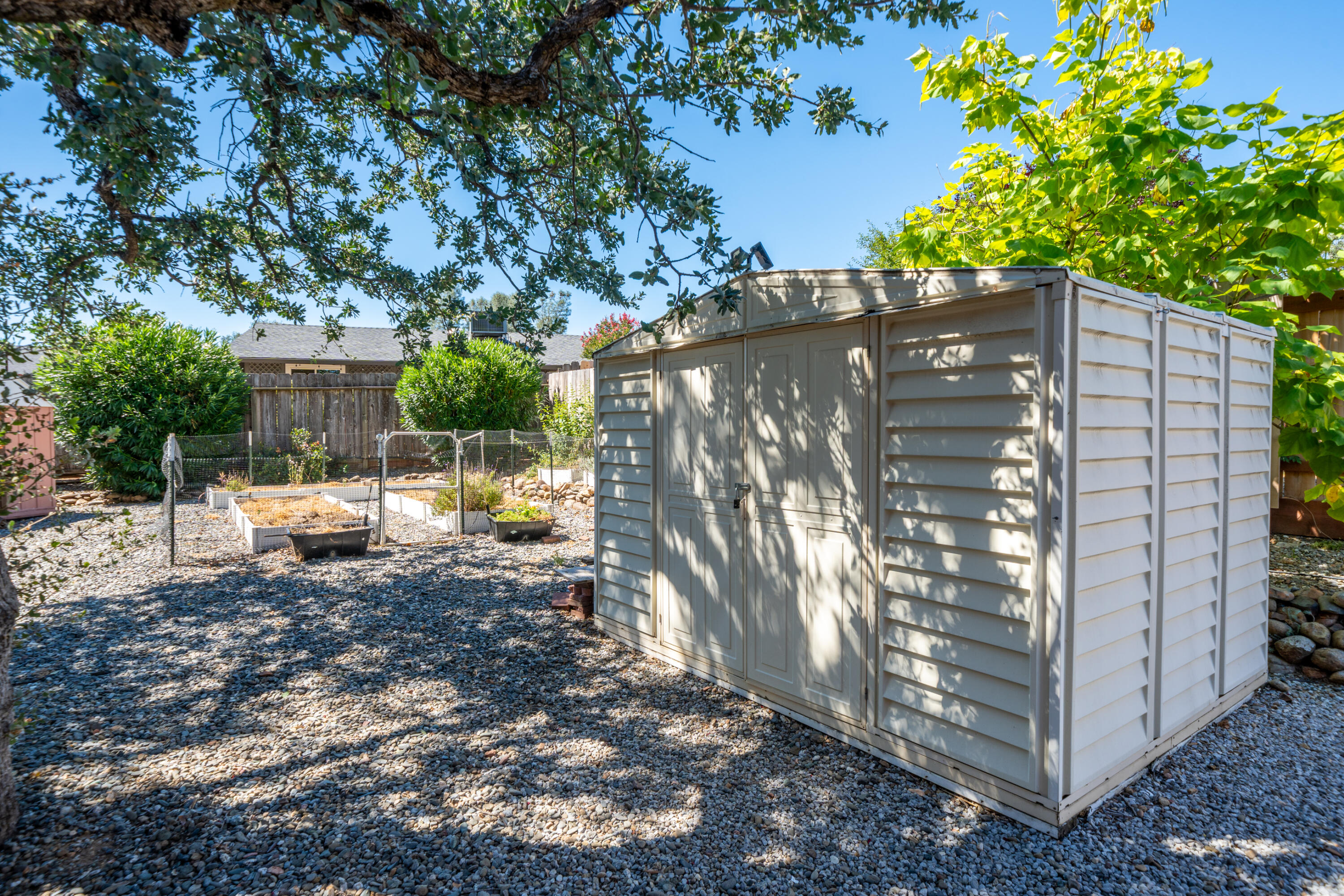 1075 Goodview Way Redding, CA 96003 - Photo 36 of 46 1075 Goodview Way-61