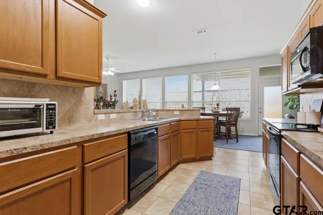 $315,000 | 5821 Thompson Place, Tyler, TX 75707