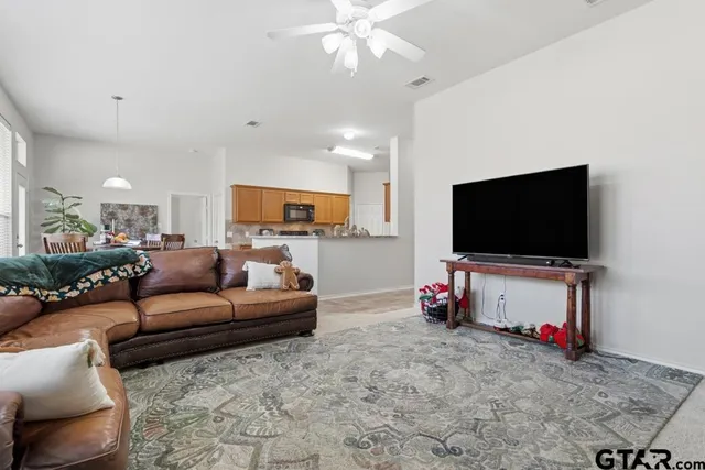 $315,000 | 5821 Thompson Place, Tyler, TX 75707