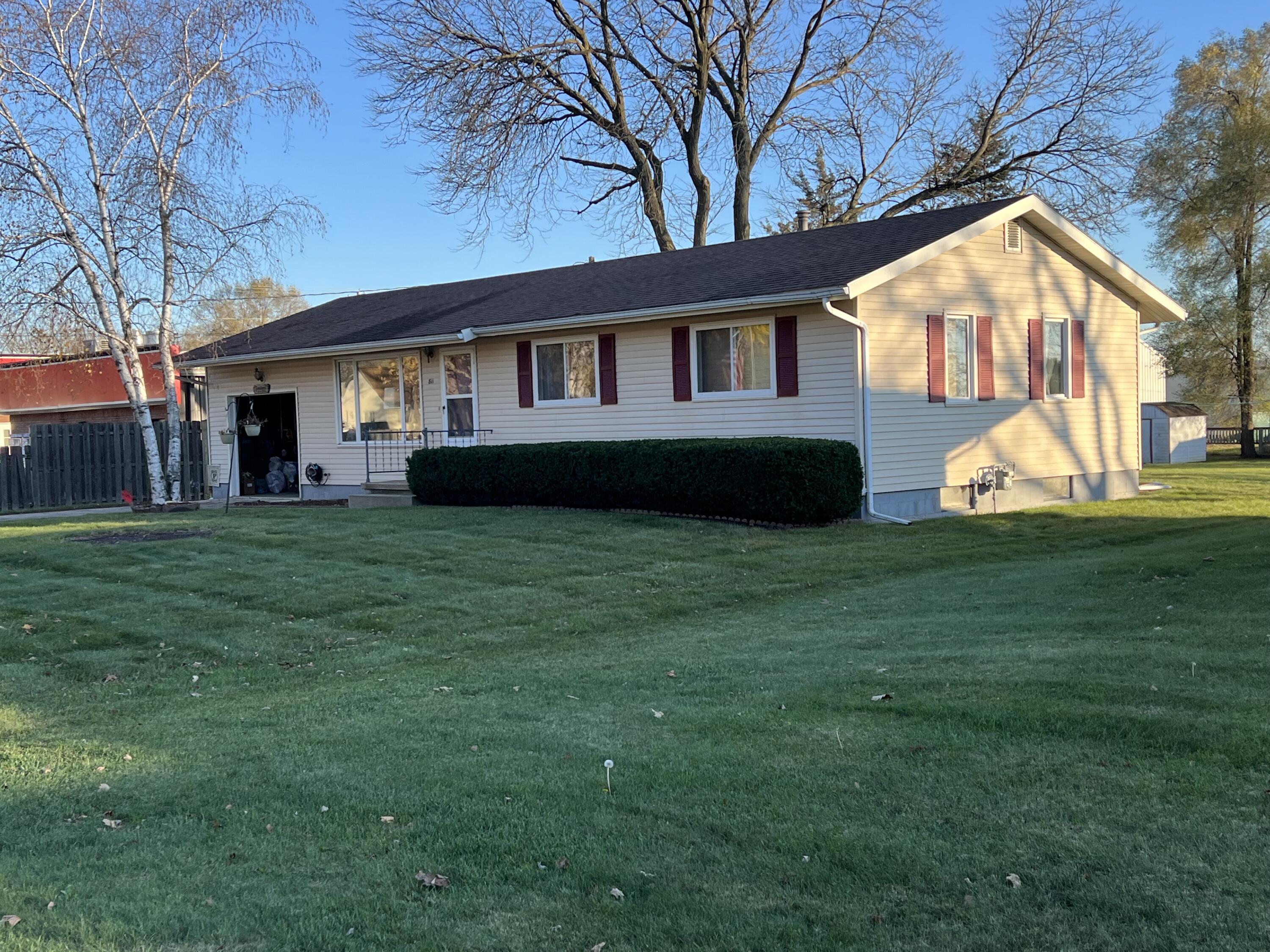 811 St Anne Street Sparta, WI 54656 - Photo 1 of 1 811 St Anne St front