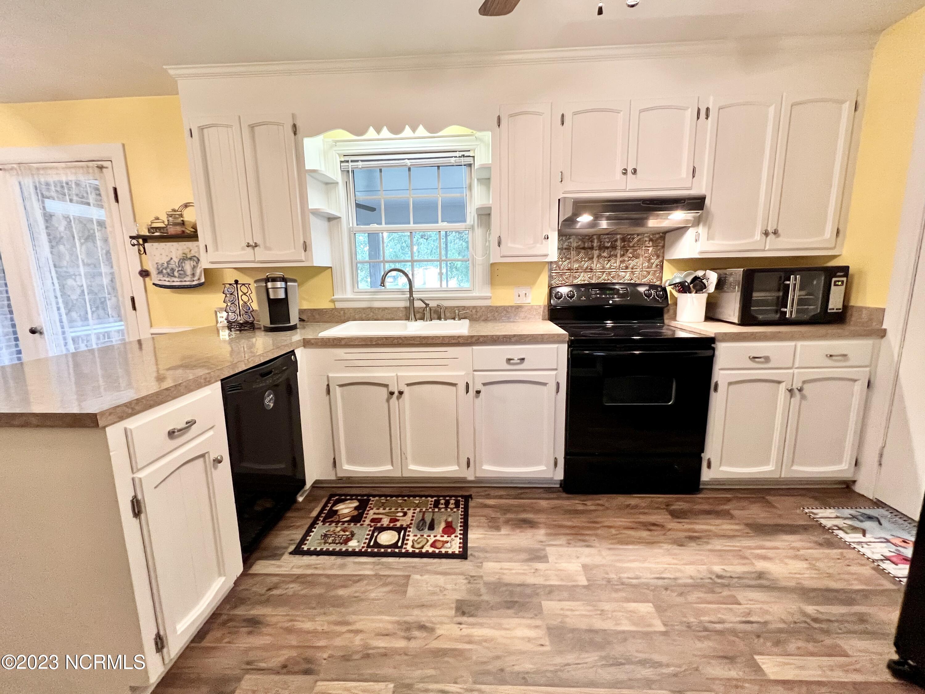 101 Manor Road Edenton, NC 27932 - Photo 6 of 16 IMG_6826
