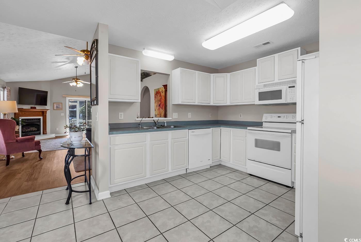653 Pamlico Court Myrtle Beach, SC 29588 - Photo 7 of 39