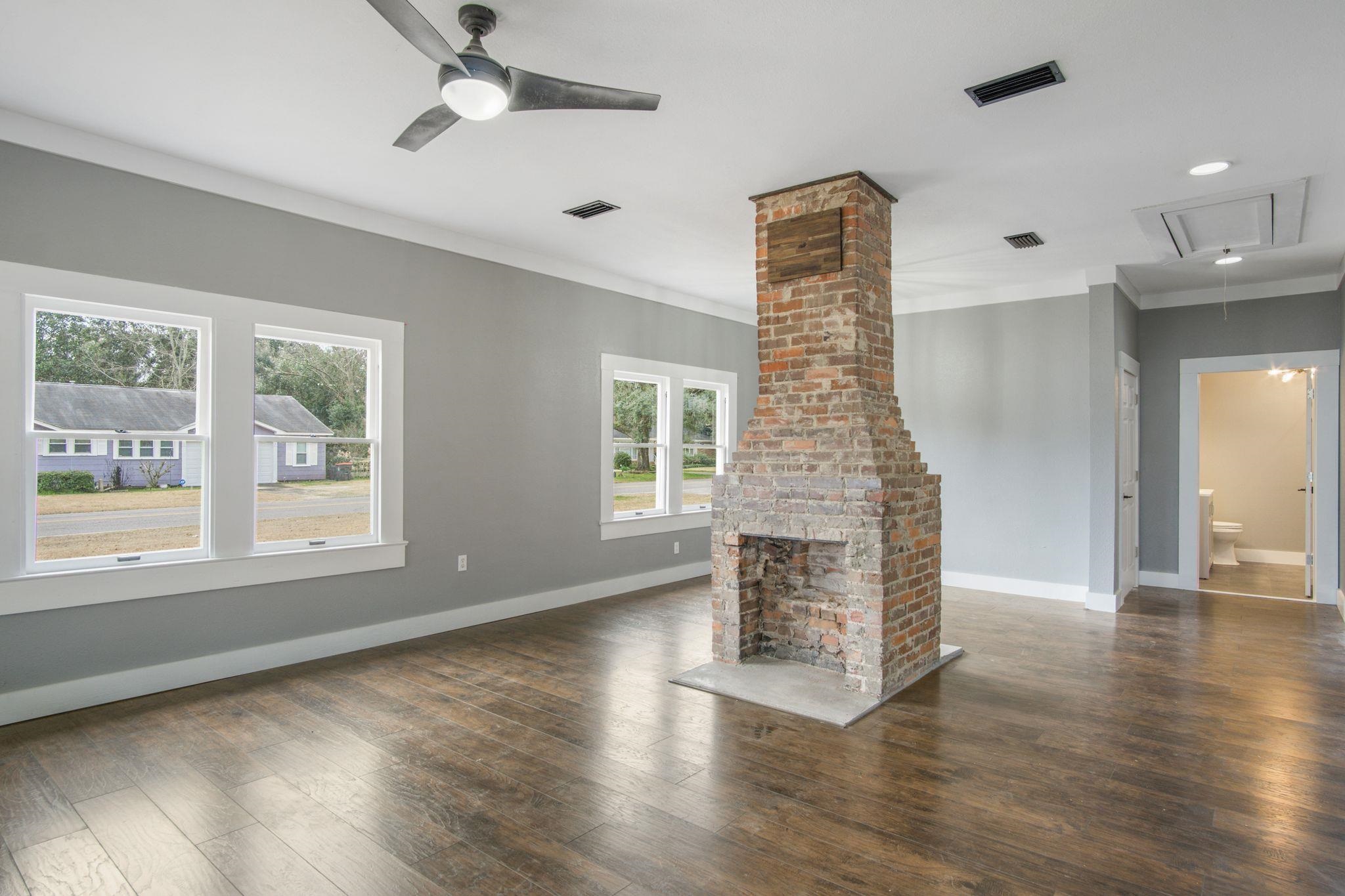 901 Hand Avenue Bay Minette, AL 36507 - Photo 5 of 23
