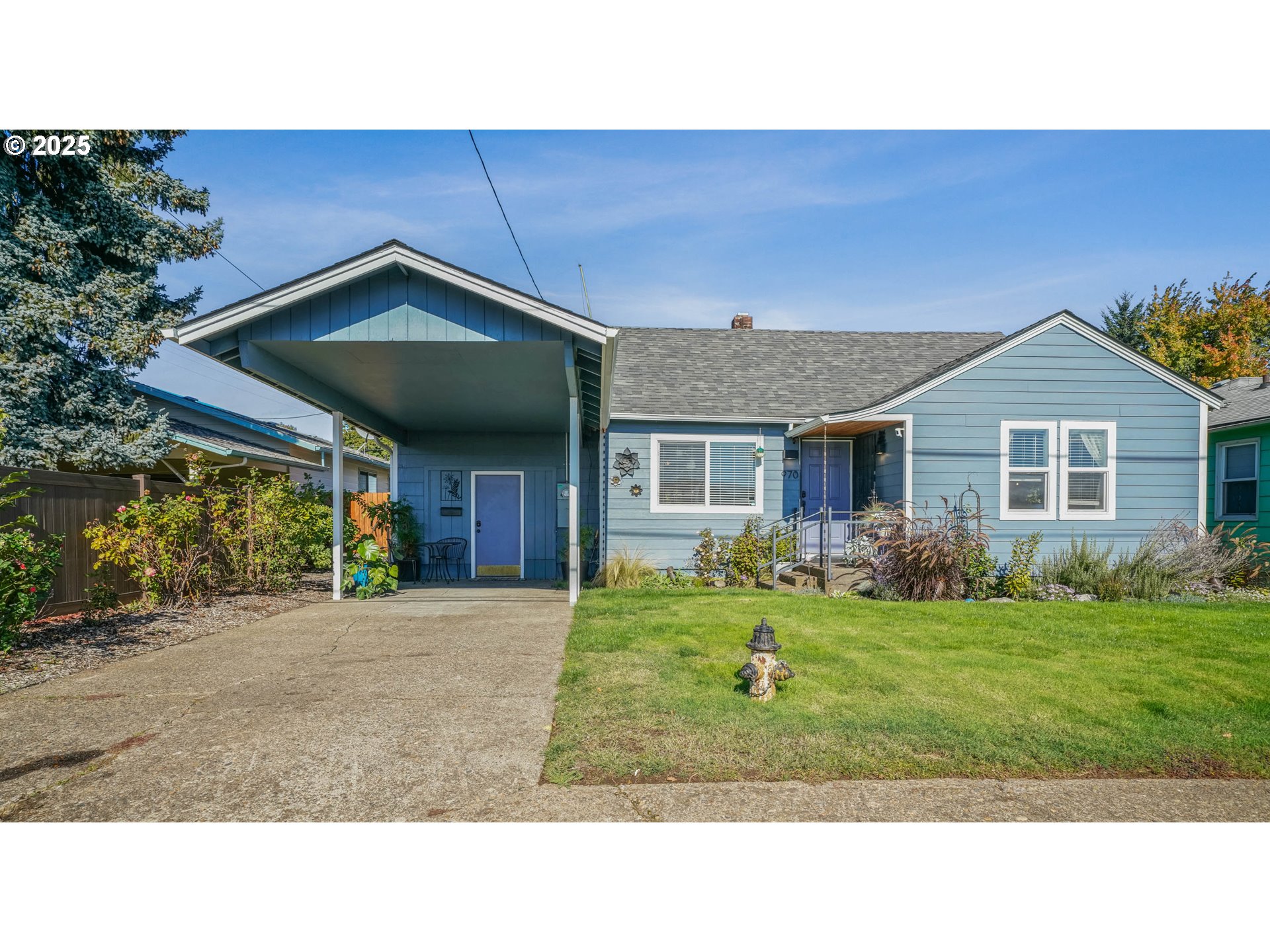970 Southeast Ash Street Dallas, OR 97338 - Photo 1 of 33 Gallery Image 1