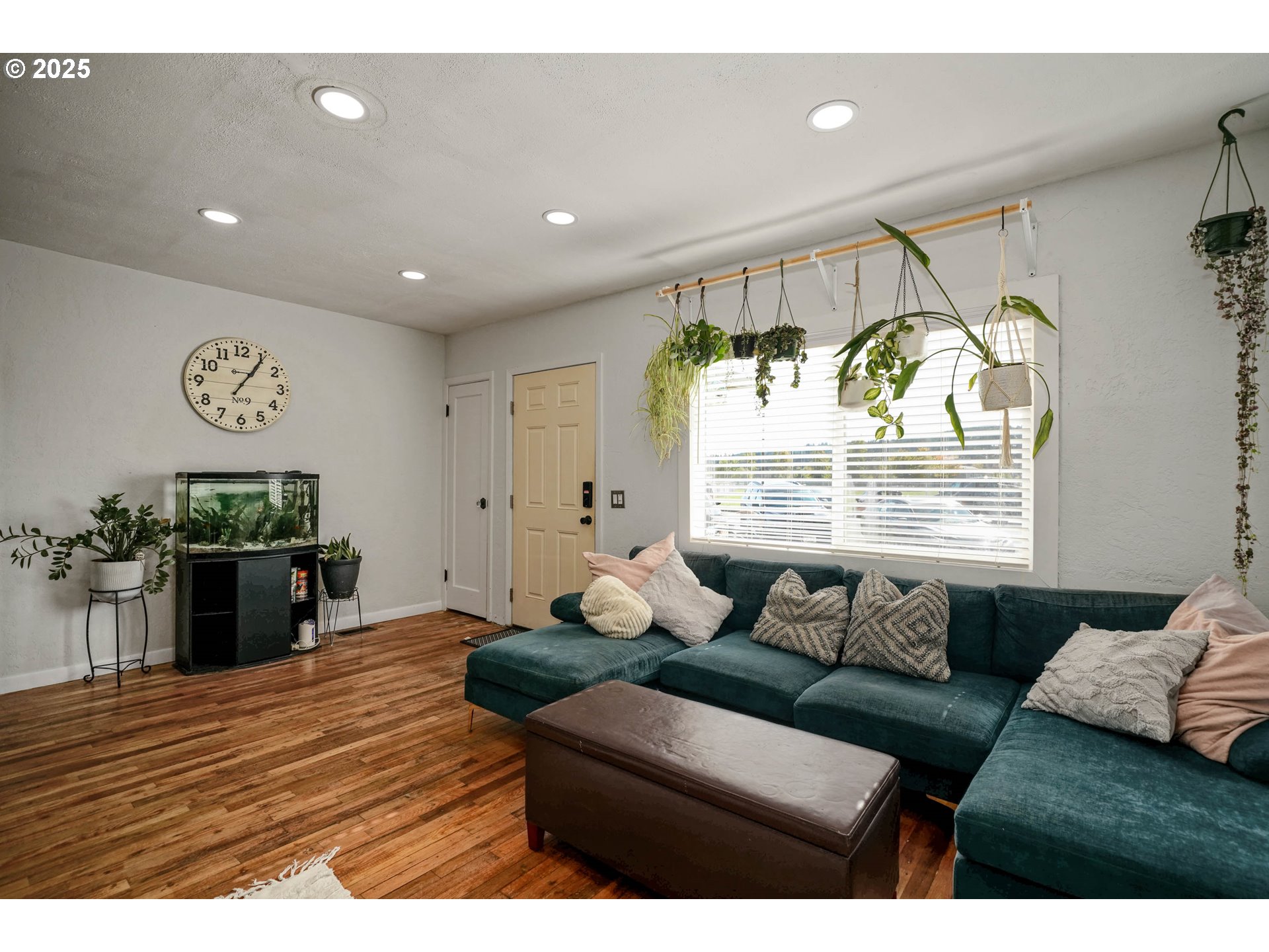 970 Southeast Ash Street Dallas, OR 97338 - Photo 6 of 33 Gallery Image 6
