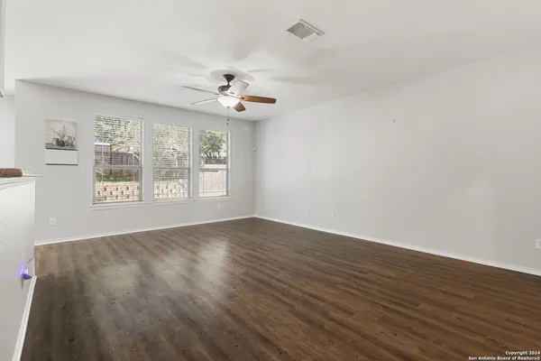 $2,150 | 939 Spello Circle, San Antonio, TX 78253