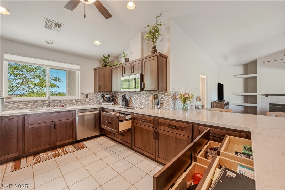 2060 East Kellogg Road Pahrump, NV 89048 - Photo 18 of 61