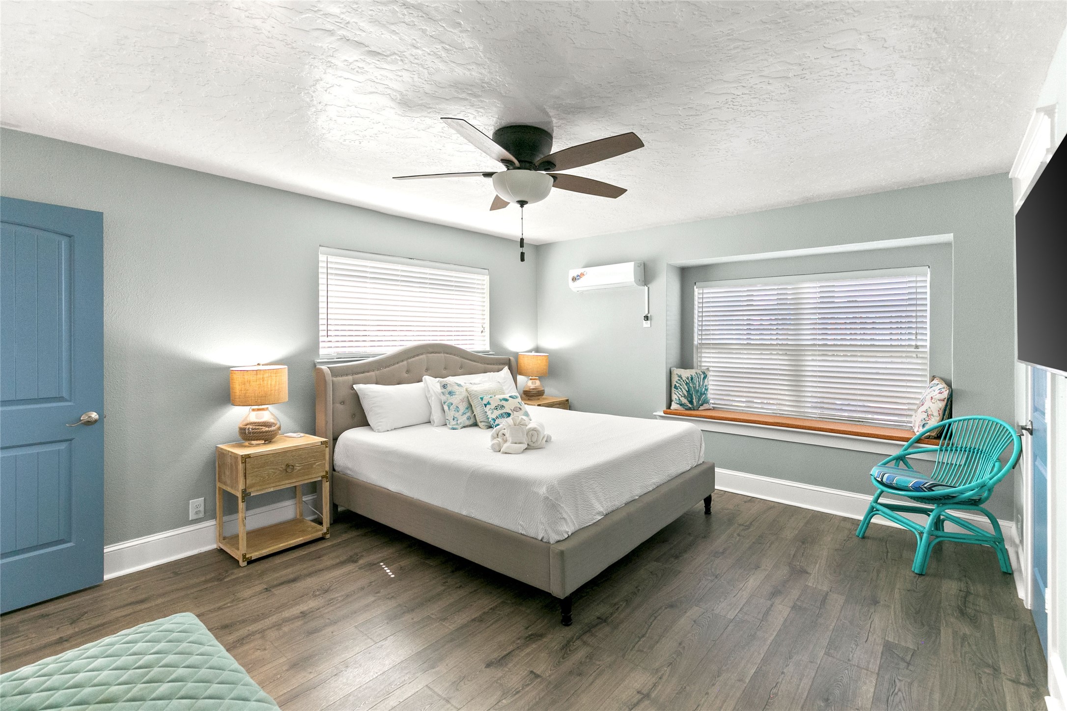 319 Pompano Lane Surfside Beach, TX 77541 - Photo 16 of 48 a bedroom with a bed and window