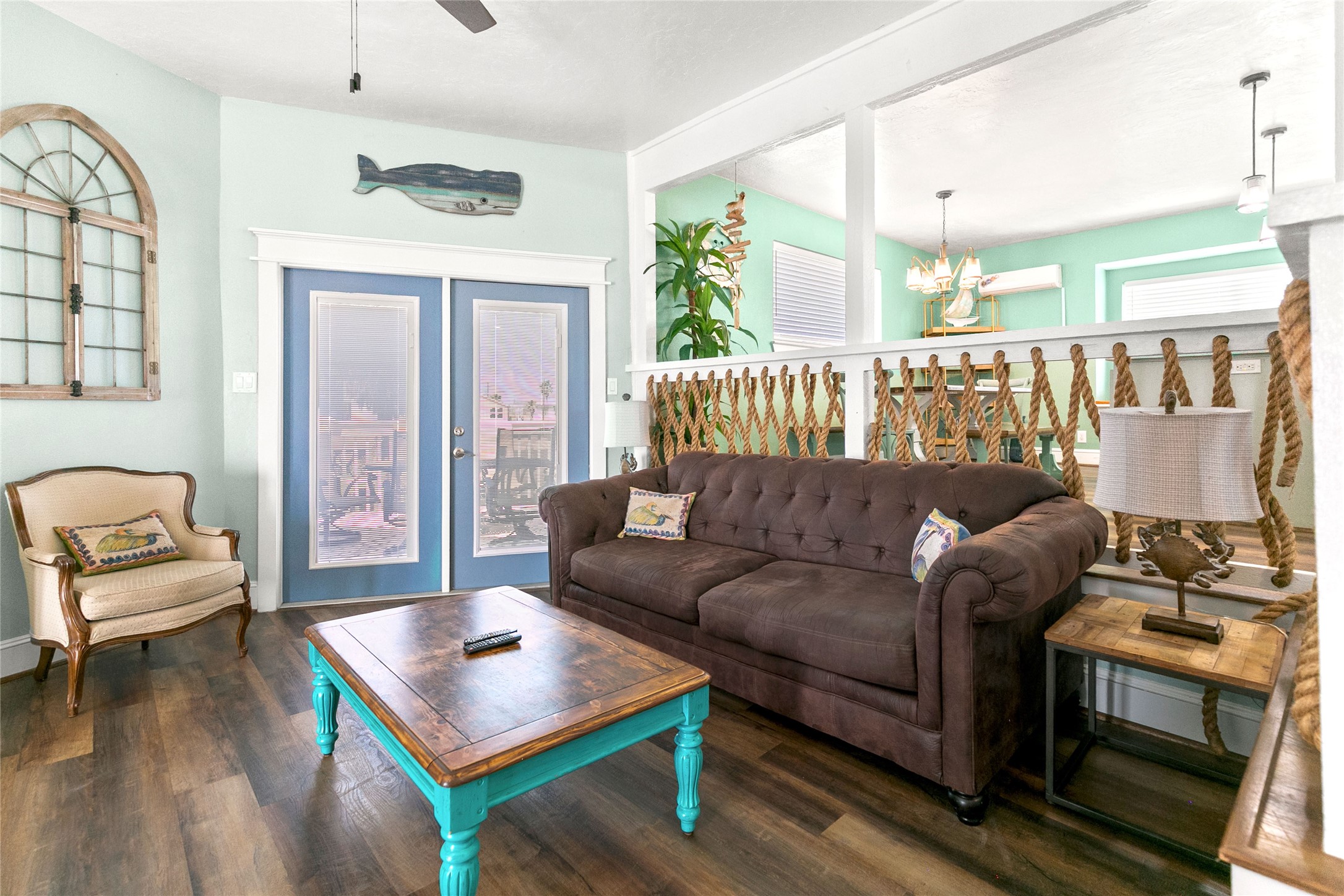 319 Pompano Lane Surfside Beach, TX 77541 - Photo 7 of 48 a living room with furniture and a window