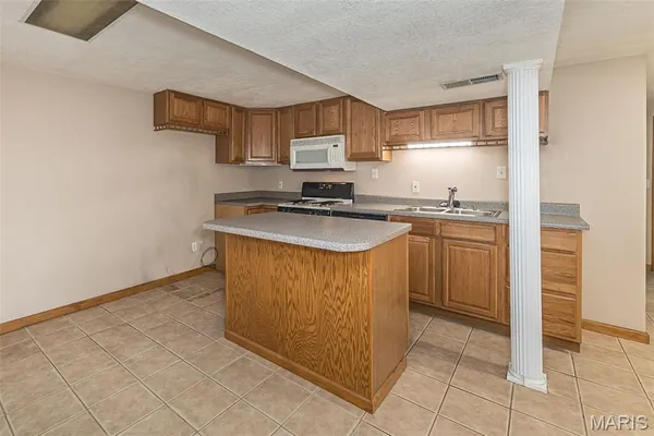 $400,000 | 6570 Ike Drive, Barnhart, MO 63012