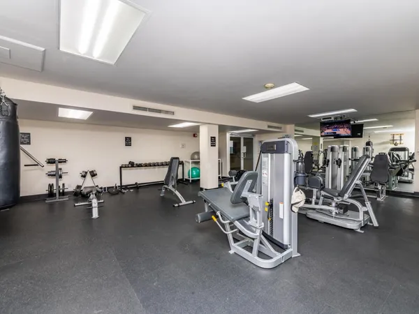 $2,000 | 111 Briny Avenue, Unit 806, Pompano Beach, FL 33062