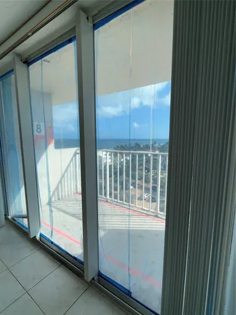 $2,000 | 111 Briny Avenue, Unit 806, Pompano Beach, FL 33062
