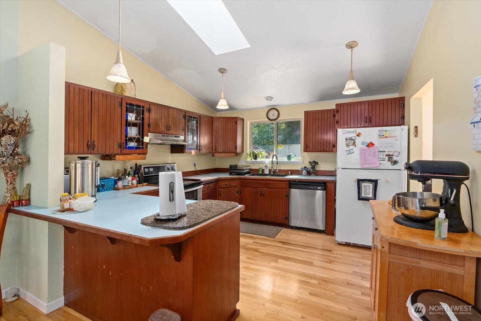 19224 Sprague Drive Bothell, WA 98012 - Photo 13 of 40 Gallery Image 13