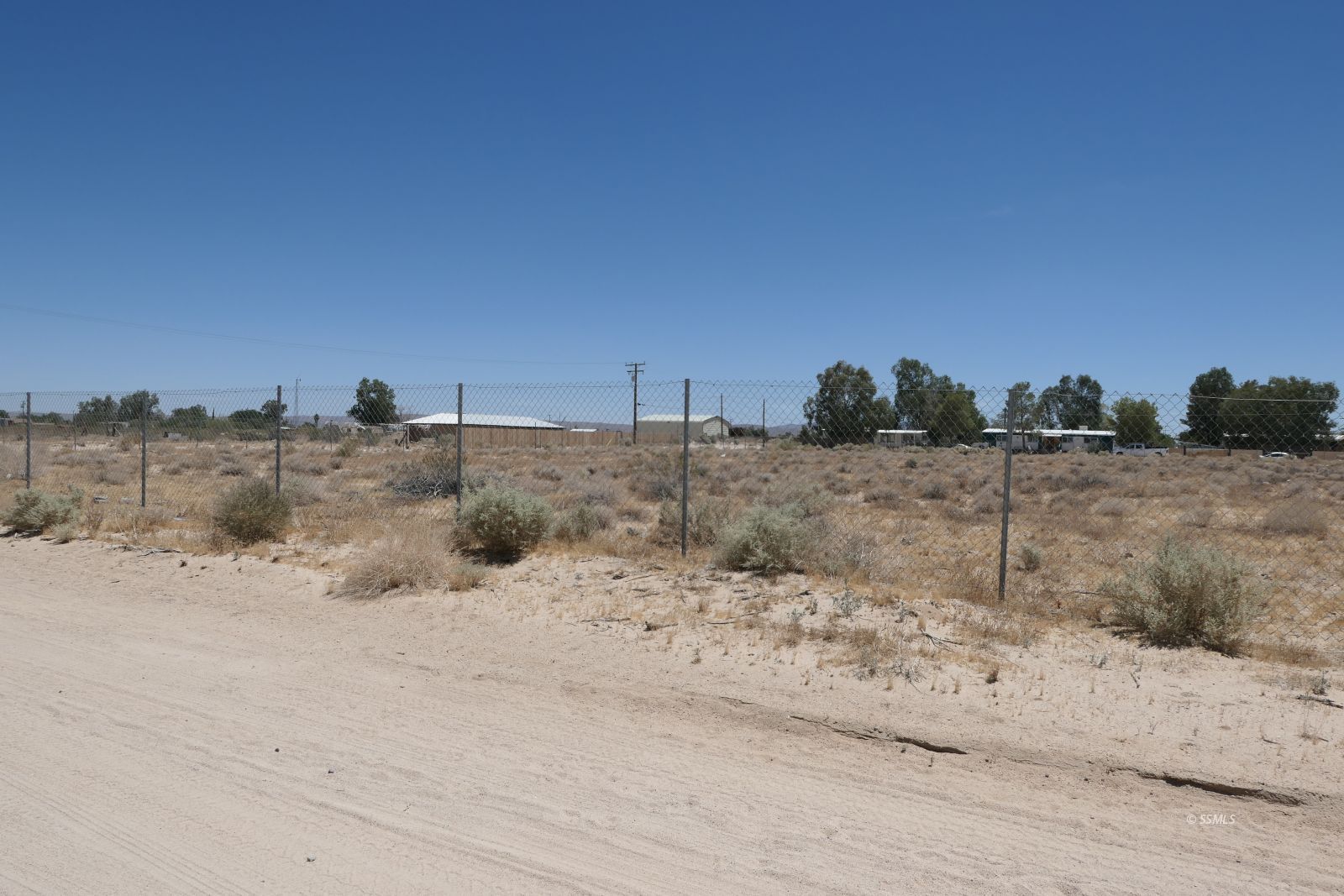 352-141-13 Johnston Avenue Ridgecrest, CA 93555 - Photo 5 of 15